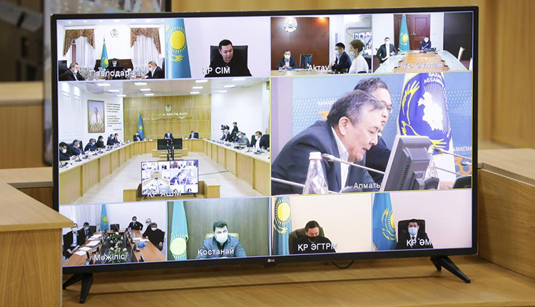 Земельная комиссия продлила срок моратория на частную собственность на сельхозземли для казахстанцев на пять лет