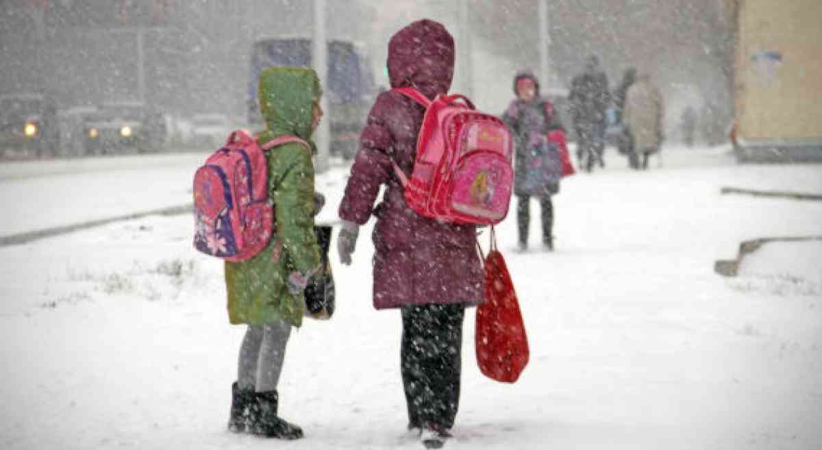 Завтра в Астане из-за морозов школьники будут учиться онлайн