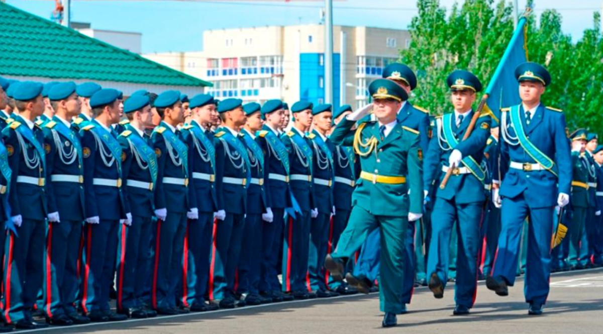 Школы «Жас улан» станут военными колледжами
