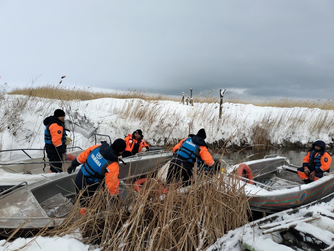 Тело одного рыбака, пропавшего месяц назад на озере в Жамбылской области, нашли спасатели
