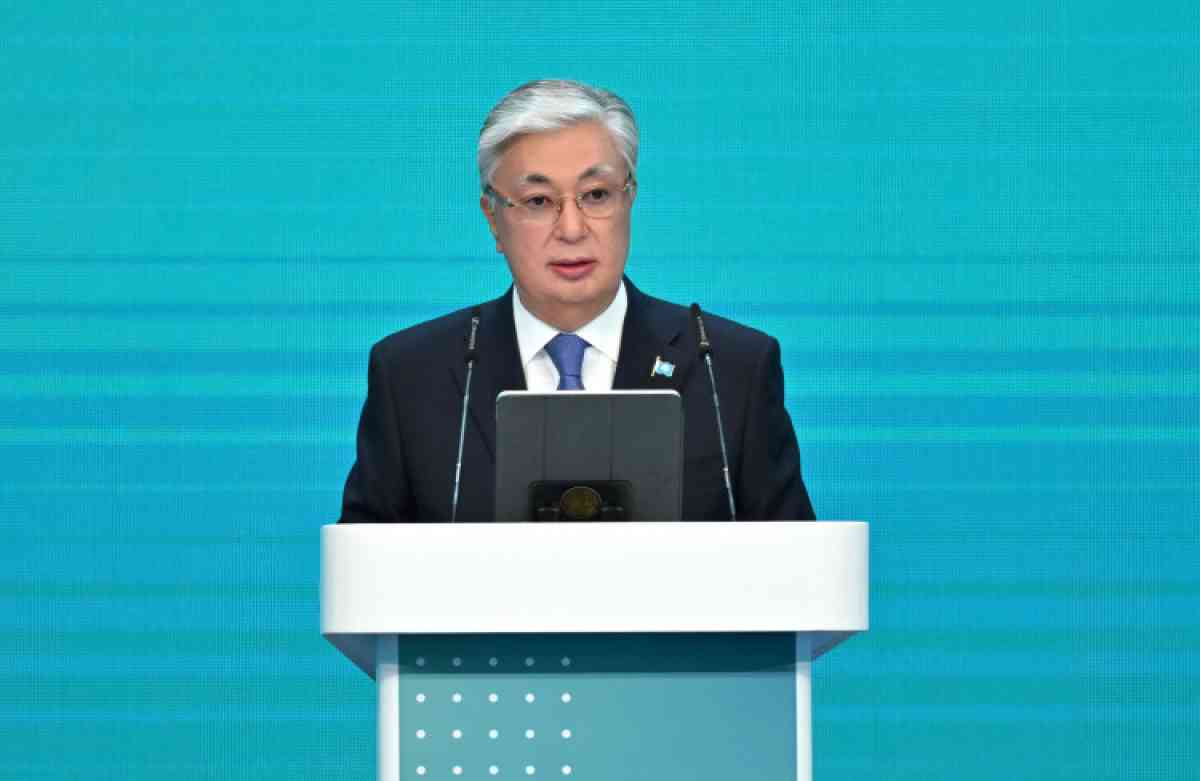 Президент поздравил казахстанцев с Днем благодарности