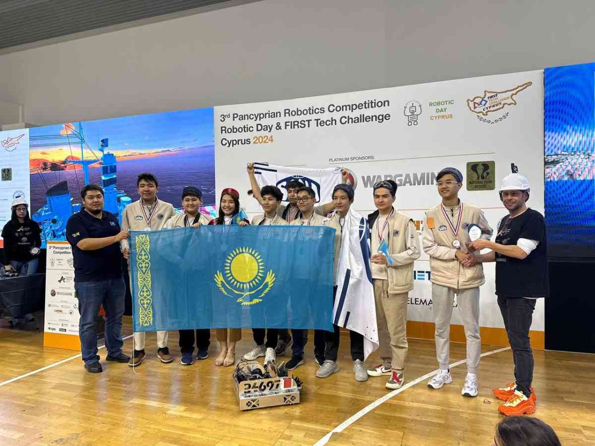 Казахстанские школьники стали первыми на чемпионате по робототехнике на Кипре