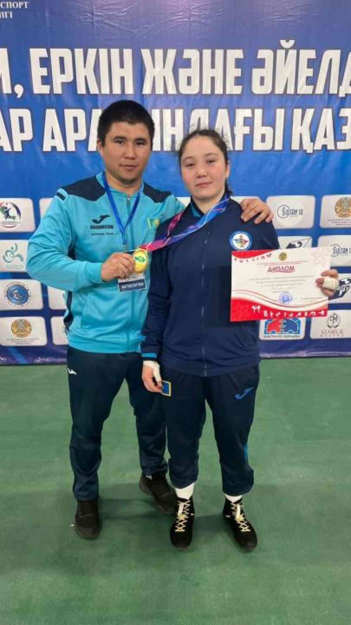 Юная Анель Шокаева стала чемпионкой Казахстана по вольной борьбе