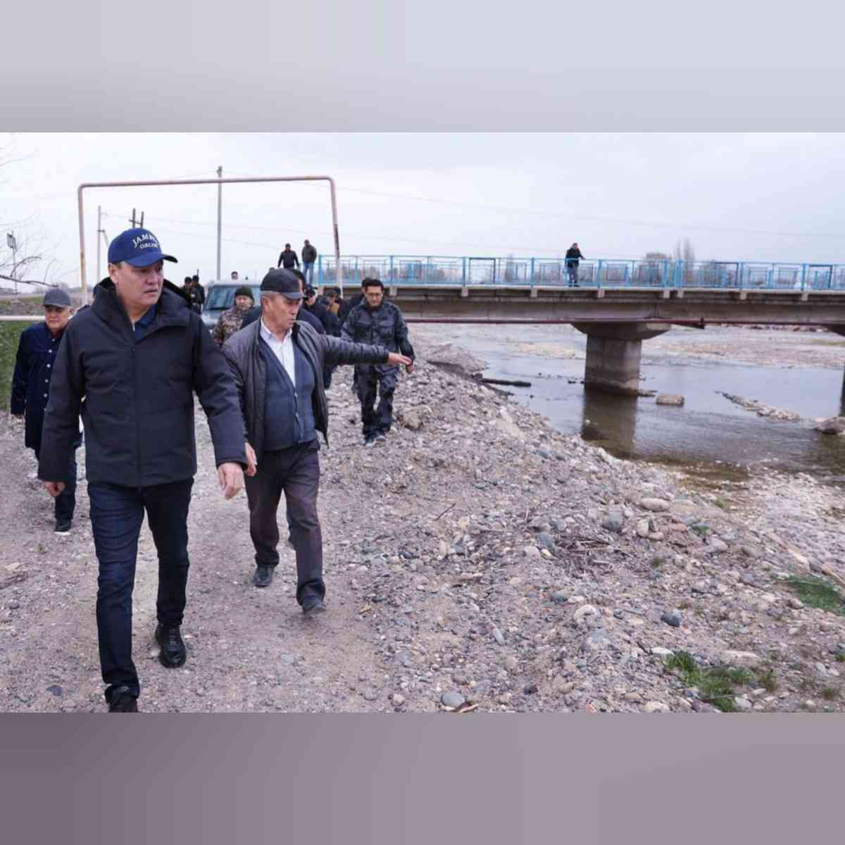 Аким Жамбылской области ознакомился с работами по укреплению берегов реки Талас