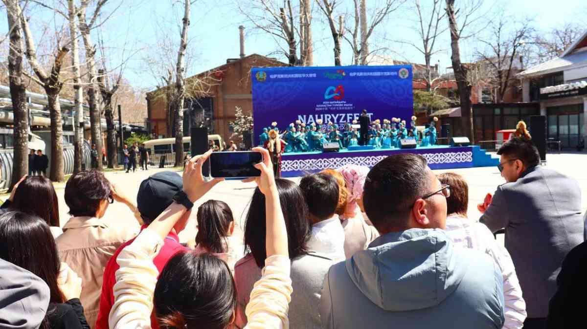 В Пекине казахстанцы провели NauryzFest