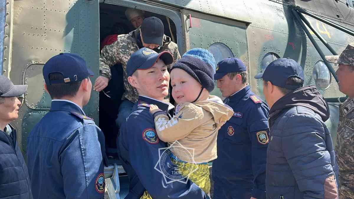 В Казахстане продолжаются противопаводковые работы