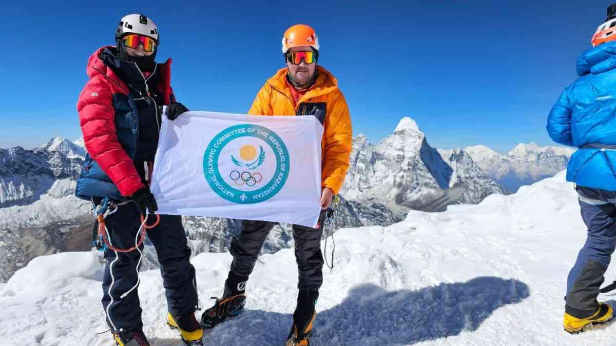 Анар Бурашева впервые из женщин-казашек собирается покорить Эверест