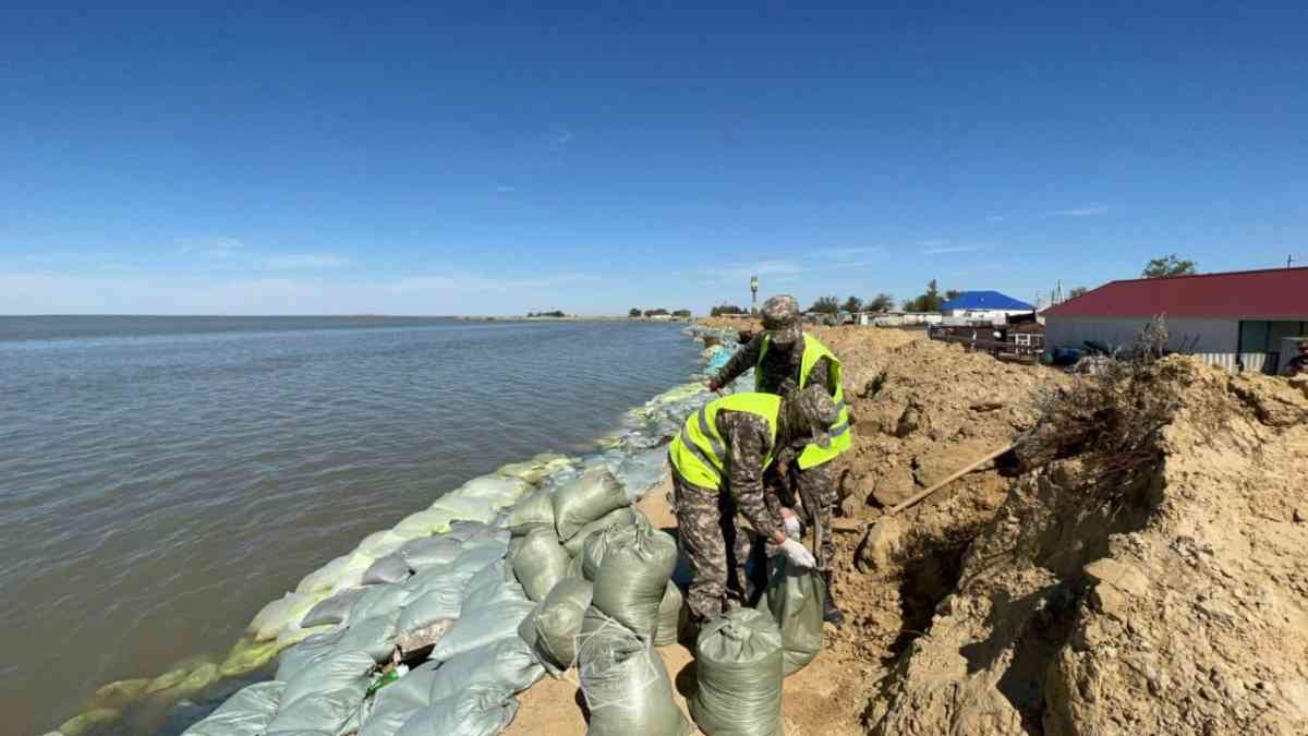 Более 11 млрд тенге единовременных выплат получили жители пострадавших от паводков регионов