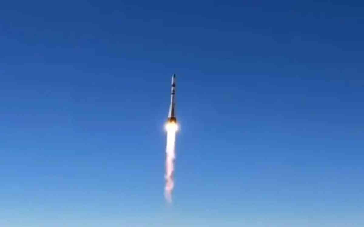С космодрома Байконур запущена ракета-носитель «Союз-2.1а»