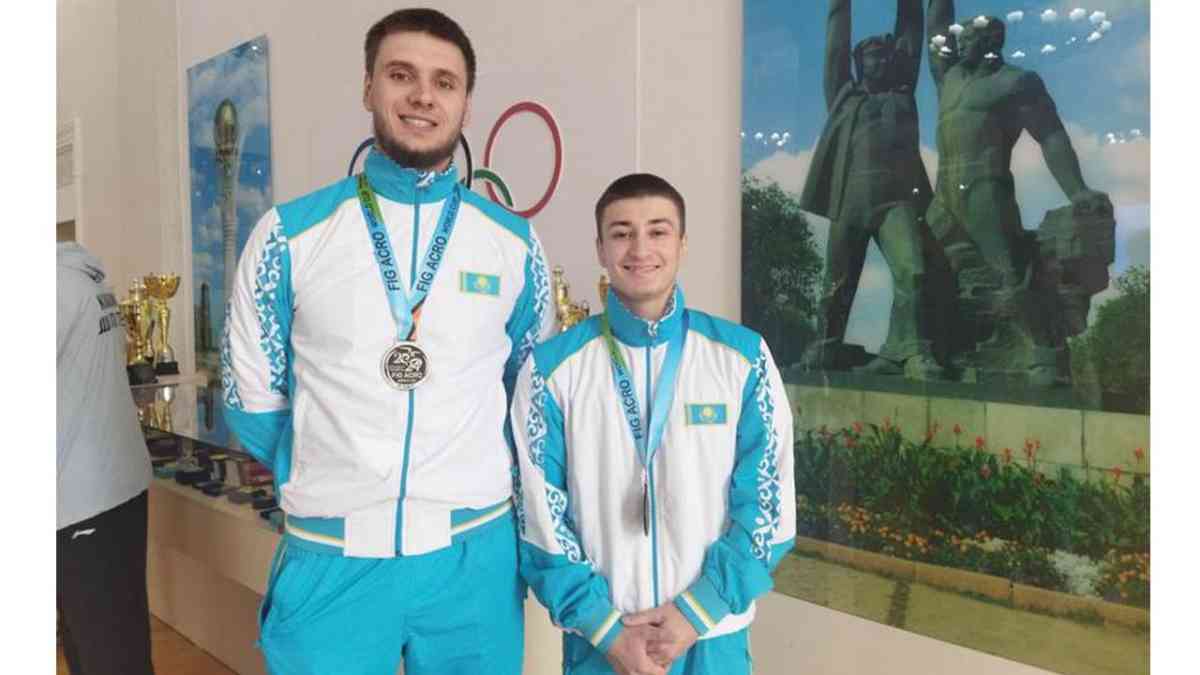 Казахстанские акробаты выступят на Всемирных играх в Гонконге